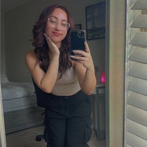 Meet your Posher, Samantha